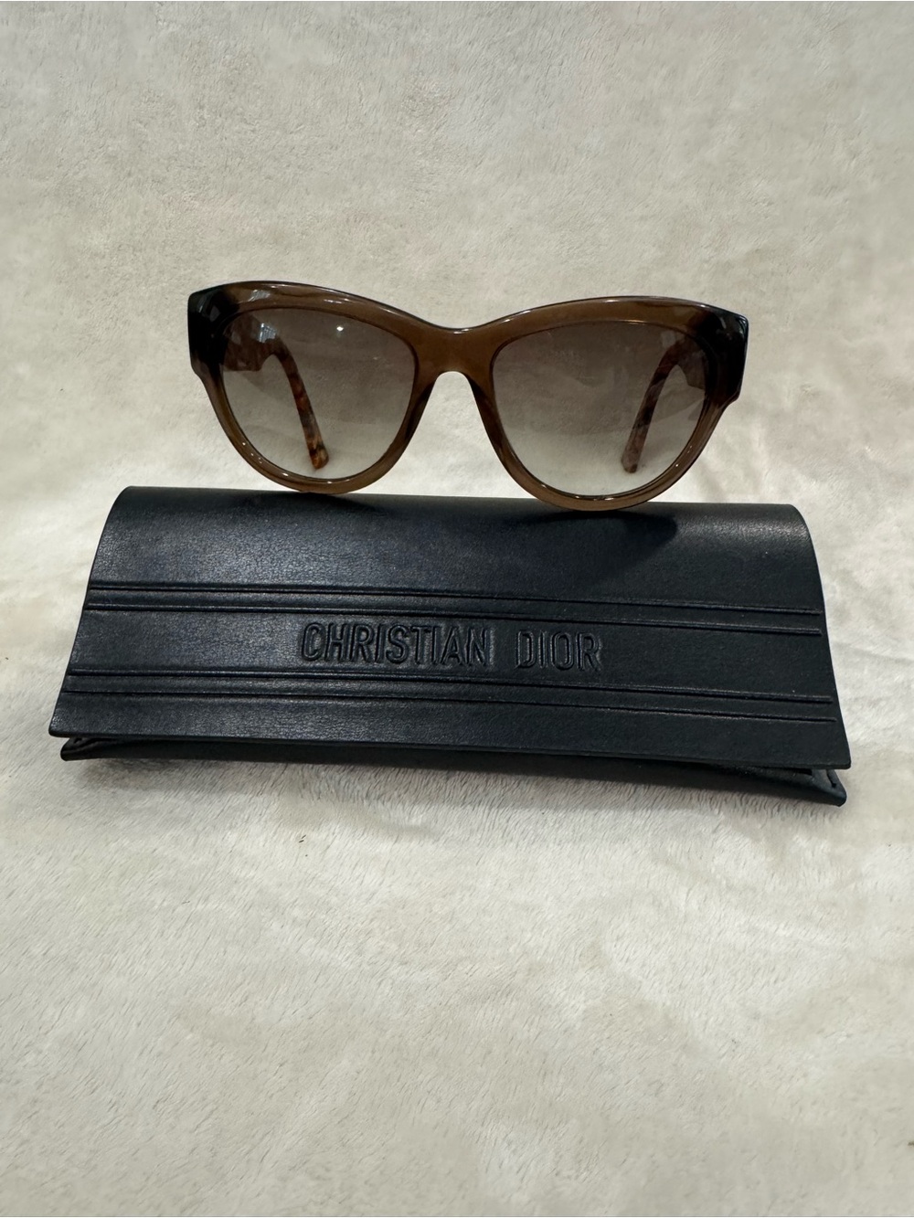 Dior Brown Cat-Eye Sunglasses with case and wipe